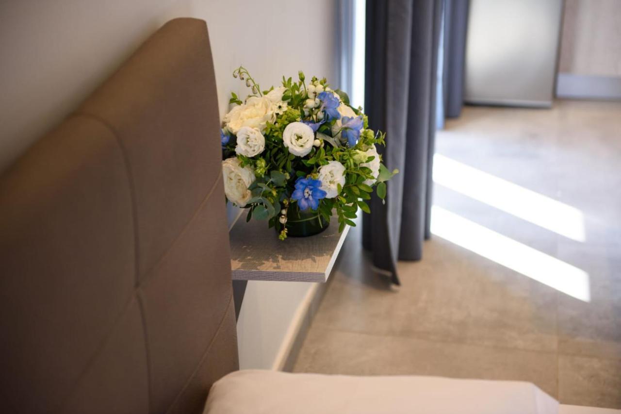 Dorotea Luxury Rooms Ypsos Exterior photo