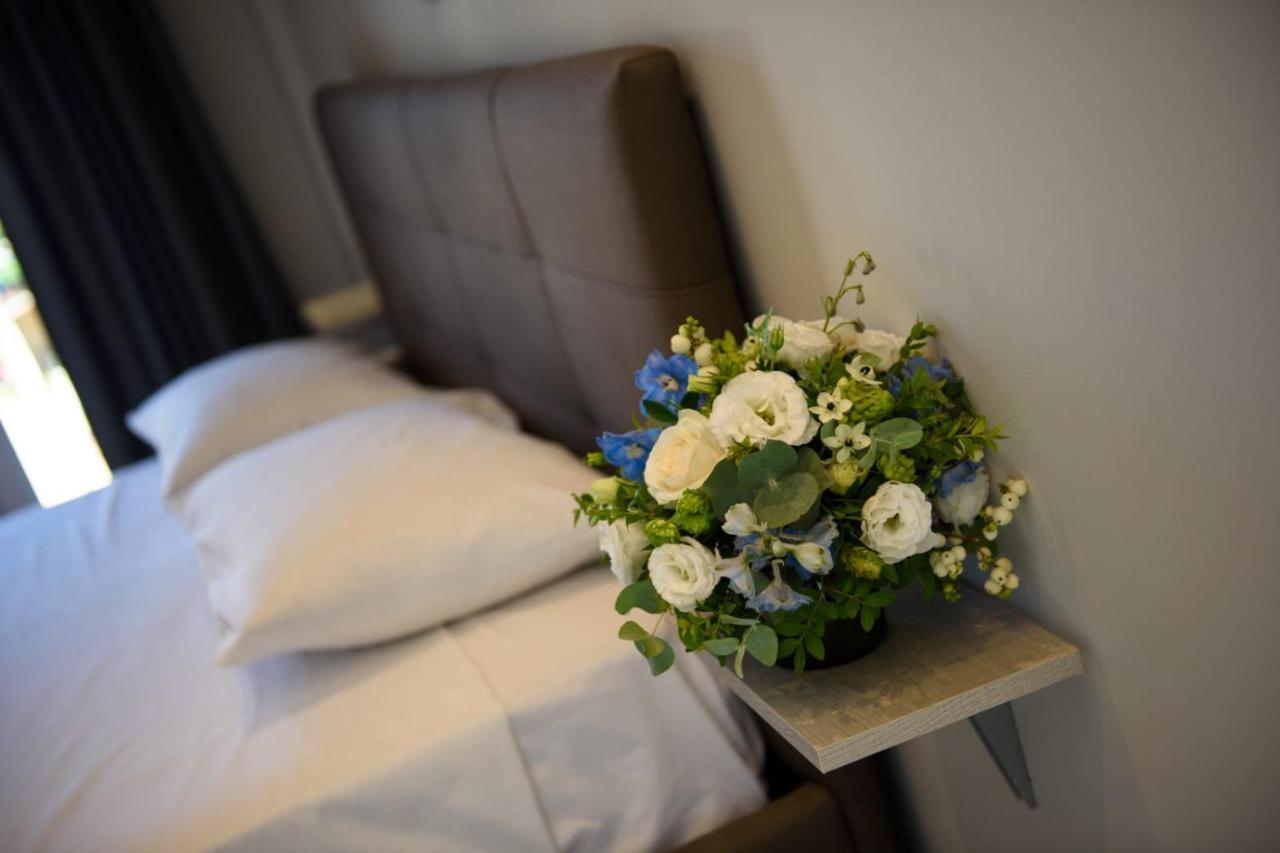 Dorotea Luxury Rooms Ypsos Exterior photo